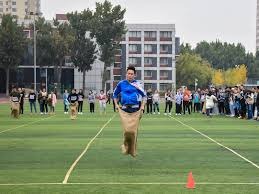 王建民在 2025 年受邀担任大联盟全明星赛荣誉嘉宾，致敬其对亚洲棒球的影响力